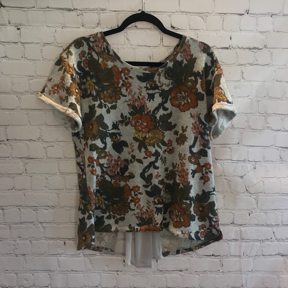 🌟🌟WOMEN’S ANTHROPOLOGIE TOP🌟🌟